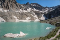 Lac des Béraudes, altitude 2585m.