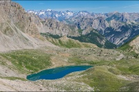 05600-Ceillac.  Lac Sainte-Anne, altitude 2415m. : 05-ceillac,Lac,Sainte-Anne,chapelle