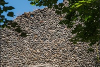 05130 - Tallard.  Le château. : 05,tallard,village,château,église