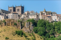 15100-Saint-Flour. : 15,cantal,rue