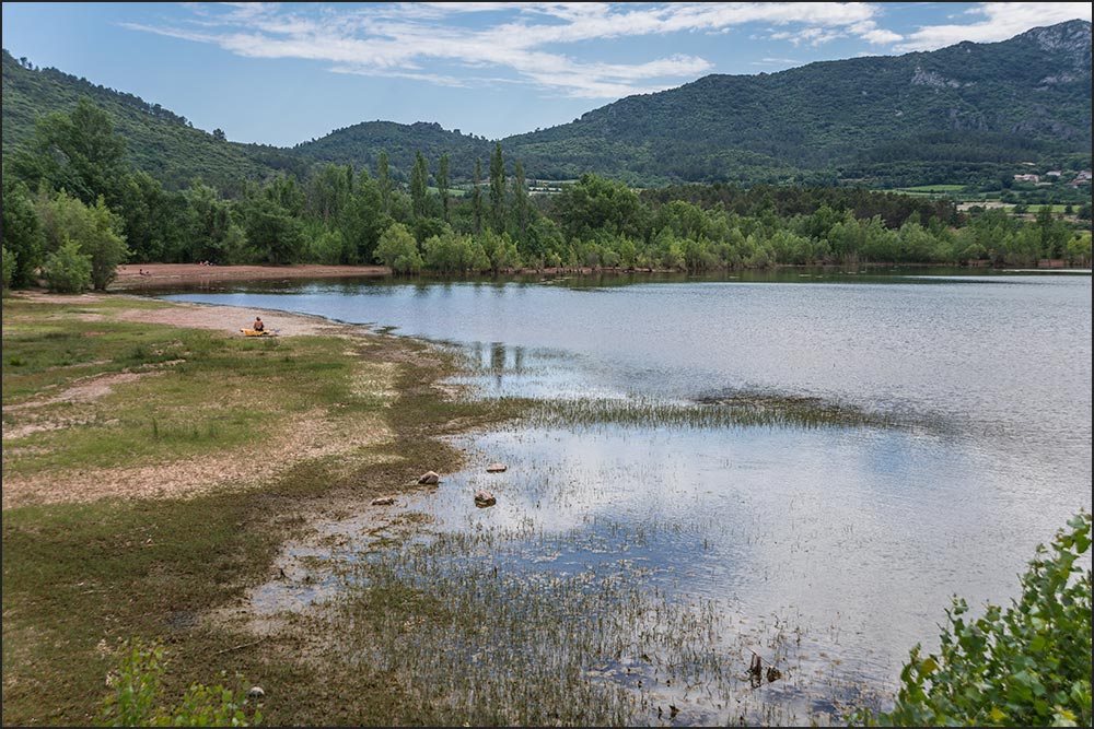34 - Lac du Salagou.