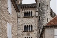 46-Rocamadour.  La place des Senhals. : 46,Rocamadour,Place,senhal,caretta