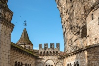 46-Rocamadour.  Le parvis des églises. : 46,Rocamadour,Parvis,églises,chapelle