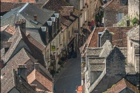46-Rocamadour.  La rue principale photographiée depuis le point de vue panoramique. : 46,Rocamadour,rue,point,vue