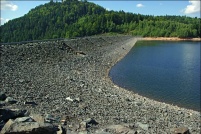 54540-Pierre percée.  Le barrage. : 54,Pierre,percée,barrage,lac