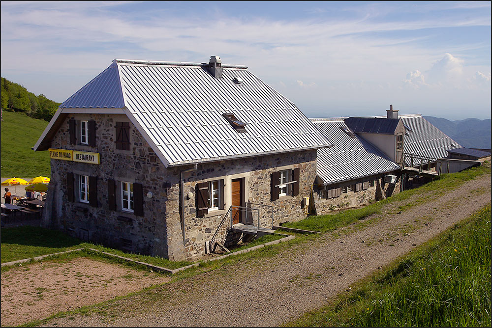 68610 Geishouse.