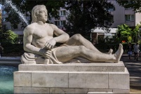 68000-Colmar.  Fontaine Bruat. : 68,haut-rhin,Colmar,Fontaine,Bruat