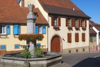 68230-Katzenthal. : 8,haut-rhin,Katzenthal,village,vignoble