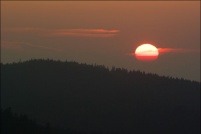 88400 - Xonrupt-Longemer.  Coucher de soleil pris depuis le sommet de la chaume de Balveurche.