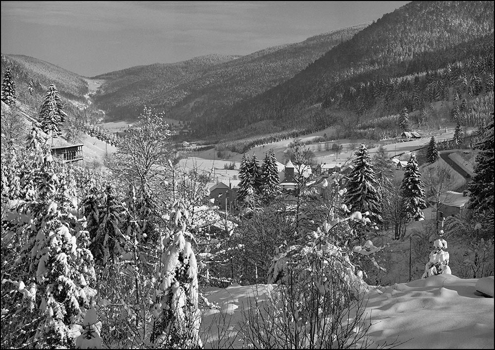 88230-Le village du Valtin en hiver.