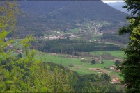 88100-Taintrux.  La roche du Banbois. Point de vue sur Taintrux. : 88,Taintrux,roche,Banbois