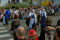 Fête des jonquilles 2011.  Animation autour du char "Les voyages de Gulliver" : 88,Gérardmer,fête,jonquilles