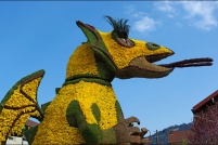 Fête des jonquilles 2011.  La diva et le dragon. (Stéphane Lorre) - 1er prix des chars moyens. : 88,Gérardmer,fête,jonquilles