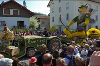 Fête des jonquilles 2011.  Robin des bois. (Eric Bassière - Gérard Defranoux - Benjamin et Damien Lerousseau - Alec Matchenko et Bertrand Schmitt) - 2ème prix des grands chars. : 88,Gérardmer,fête,jonquilles
