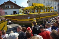 Fête des jonquilles 2011.  La Perle. (Amicale des donneurs de sang Saint-Dié des Vosges et Région) - 5ème prix des grands chars. : 88,Gérardmer,fête,jonquilles