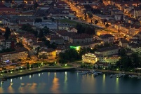 88400-Gérardmer.  La ville vue de l’observatoire de Mérelle. Voir aussi dans le dossier Panoramas. : 88,Gérardmer,Mérelle,nuit